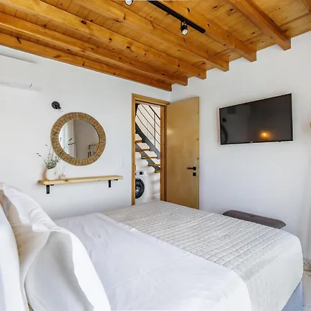 Aether Retreat - Private Pools & Aegean Views *