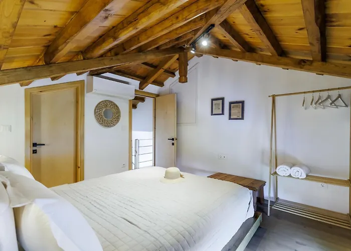 Βίλα Aether Retreat - Private Pools & Aegean Views