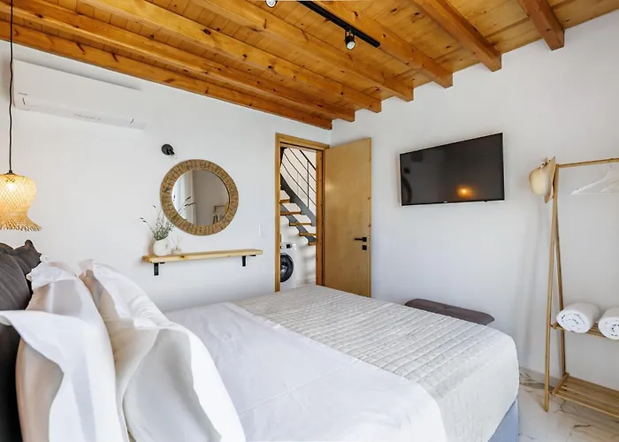 Aether Retreat - Private Pools & Aegean Views *