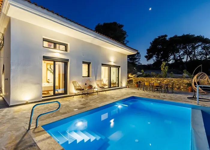 Aether Retreat - Private Pools & Aegean Views Βίλα *